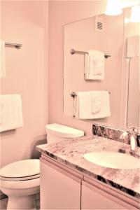 A bathroom at Simba Run Vail Condominiums