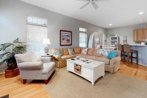 Posezení v ubytování Lord Baltimore Landing -- 37199 Lord Baltimore