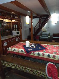 Katil atau katil-katil dalam bilik di Cabana Ollie Retezat