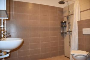 Koupelna v ubytování Apartmán198,cz + 23 fotografií
