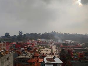 Vista generica su Kathmandu o vista sulla città dall'interno dell'hotel