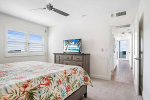 Ένα ή περισσότερα κρεβάτια σε δωμάτιο στο Admiralty House 1705S