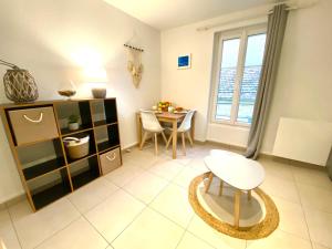 Fotografie z fotogalerie ubytování Albiréo, appt cosy en front de mer v destinaci Luc-sur-Mer + 6 fotografií
