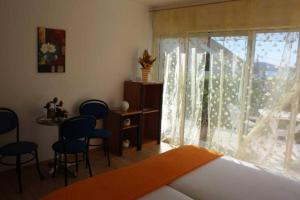 Posteľ alebo postele v izbe v ubytovaní Studio apartment in Trogir with balcony, air conditioning WiFi 4328-3