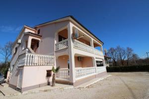 Budynek, w którym mieści się apartament