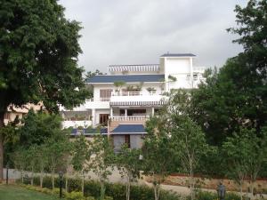 Girisadan Boutique Stay外面的花园