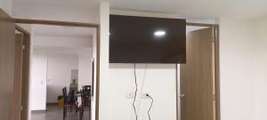 Μια τηλεόραση ή/και κέντρο ψυχαγωγίας στο Conjunto Parques De Hatogrande Cajica