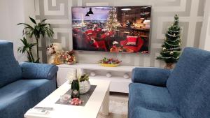 Posedenie v ubytovaní Stylish & Spacious Family Apartment Near Beach & Vibrant Historic Market