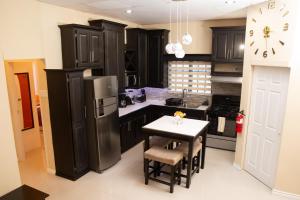 Gallery image of Stacys Place #2 2 Bedroom Apartment in Port-of-Spain