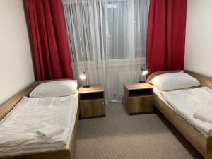 Posteľ alebo postele v izbe v ubytovaní LC - Hotel Ostrava