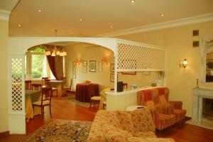 Posezení v ubytování Hotel La Culla Del Lago