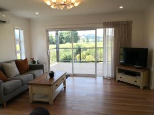 Imagem da galeria de Karapiro Retreats holiday house em Cambridge