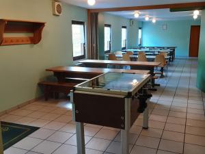 圣于尔萨讷Hostel Le Chandelier的相册照片