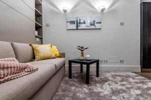 Kép JOIVY Elegant Studio for 2 near Duomo di Milan szállásáról Milánóban a galériában Még 23 kép