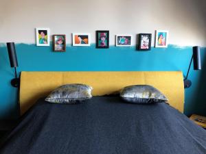 A bed or beds in a room at Borovets Forest view (A56)