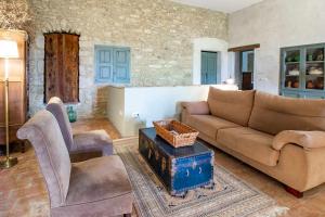 Posedenie v ubytovaní MASÍA CAN GRAU habitaciones con desayuno inlcuido