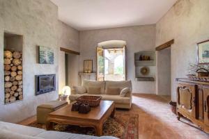 Posedenie v ubytovaní MASÍA CAN GRAU habitaciones con desayuno inlcuido