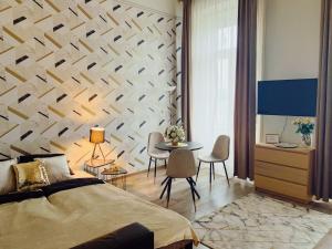 Posteľ alebo postele v izbe v ubytovaní Marble
