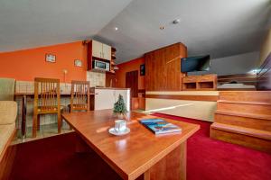 Kuchyň nebo kuchyňský kout v ubytování Apartmánový dom Slniečko