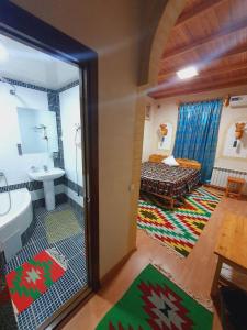 Et badeværelse på Zukhro Boutique Hotel