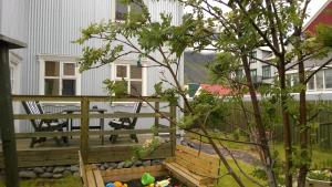 Κήπος έξω από το Private House with Private Garden