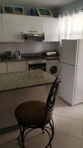 Kuchyň nebo kuchyňský kout v ubytování Lantana Barbados Condos
