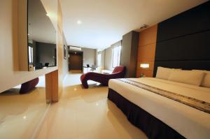 Gallery image of B Fashion Hotel in Jakarta
