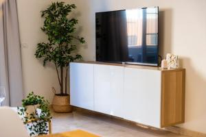 TV a/nebo společenská místnost v ubytování Confortable Apartment Paraiso del Palm Mar