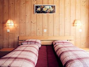 Postel nebo postele na pokoji v ubytování Gasthaus Hof