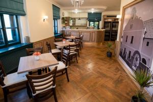 Restaurace v ubytování Penzion ELUX