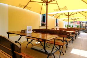 Restaurace v ubytování Penzion ELUX