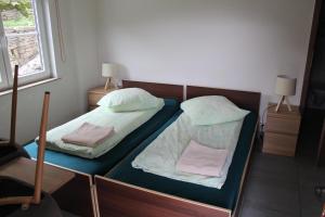 Hostel Le Chandelier客房内的一张或多张床位