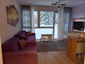 O zonă de relaxare la Studio Lola Jezero