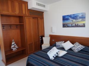 Кровать или кровати в номере Lido Resort
