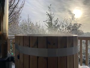 Balkón nebo terasa v ubytování Abbey Farm Glamping & Cottage
