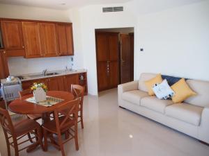 Гостиная зона в Lido Resort