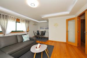 Ruang duduk di T2 Cascais Centro - Ribeira das Vinhas