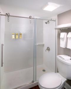 Best Western Plus Executive Residency Pottstown tesisinde bir banyo