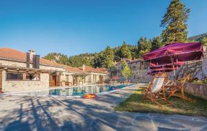 Φωτογραφία από το άλμπουμ του 2 Bedroom Gorgeous Apartment In Mouzaki στον Πλατανάκο