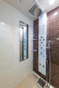 Un baño de Hotel Meldia Shijo Kawaramachi Annex