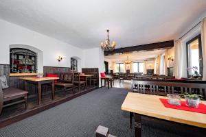 Posezení v ubytování Berghotel & Chalets Adersberg Chiemgau Card kostenfrei