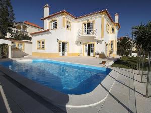 Πισίνα στο ή κοντά στο Villa Ericeira