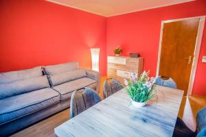 Posezení v ubytování Rheinterrasse Wohnung 1
