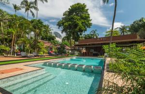 
The swimming pool at or close to Aonang Paradise Resort Krabi
