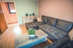 Posezení v ubytování Rheinterrasse Wohnung 2