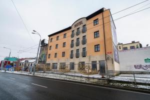 Budynek, w którym mieści się hotel