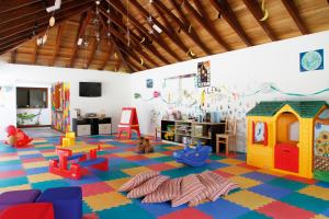 Miniclub di Constance Ephelia