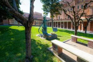 En have udenfor Casa La Salle - Roma Vaticano