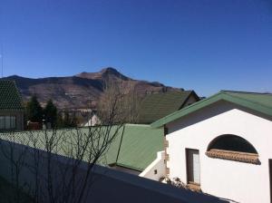Nespecifikovaný výhled na hory nebo výhled na hory při pohledu z bed and breakfast