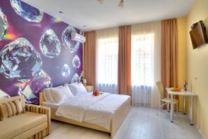 Postel nebo postele na pokoji v ubytování Fire Inn